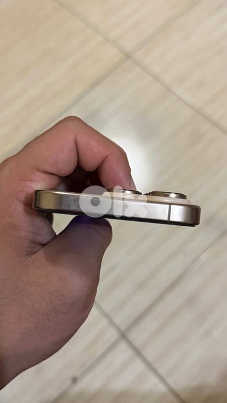 Used iPhone 16 pro 256 like new 3