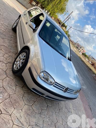 Volkswagen e-Golf 2000