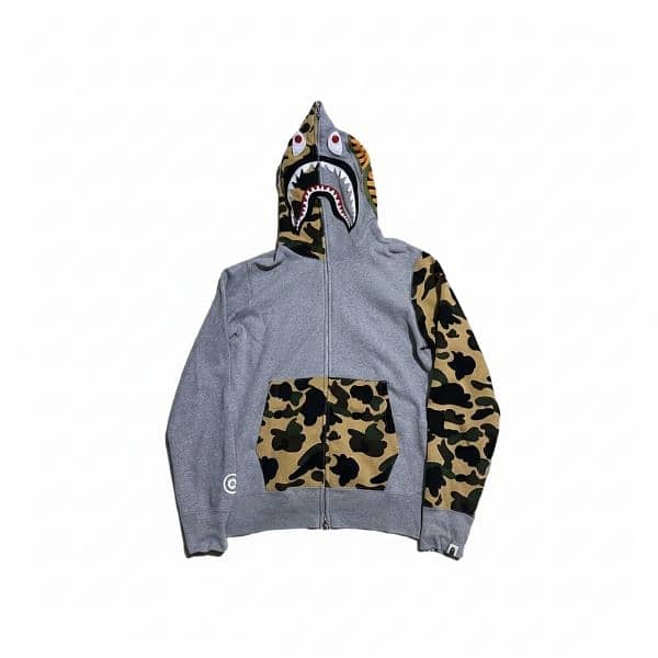 authentic bape shark zip up ( made in japan 100% cotton ) 0