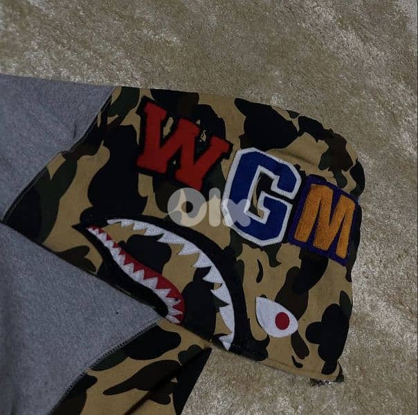authentic bape shark zip up ( made in japan 100% cotton ) 3