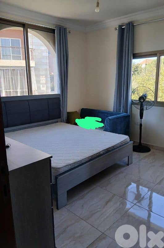 bedroom 0