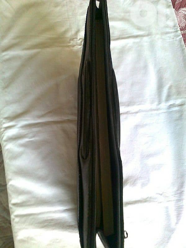 Old leather suitcase (Made in France) - Not Negotiable 1