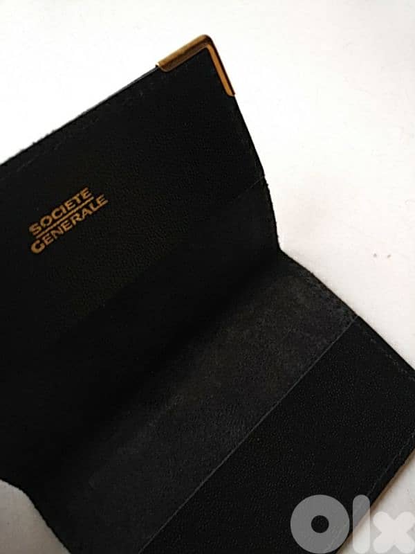 Credit cards wallet - Not Negotiable 1