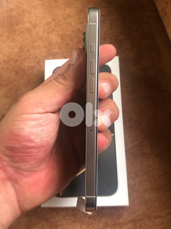 Iphone 16 ProMax 256gb (Natural Titanium) 3