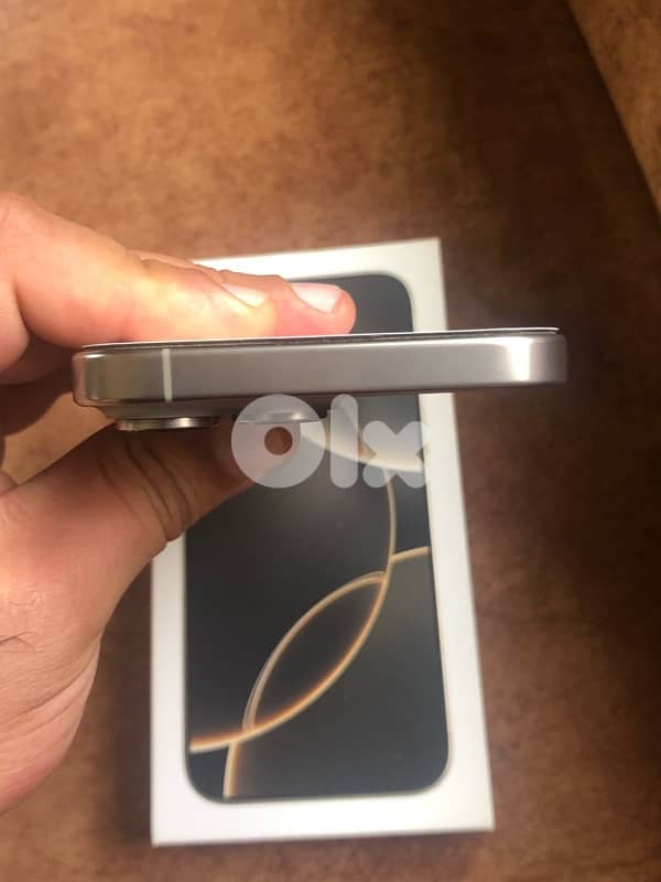 Iphone 16 ProMax 256gb (Natural Titanium) 4