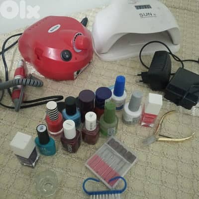 عدة تعليم مناكير و أضافر