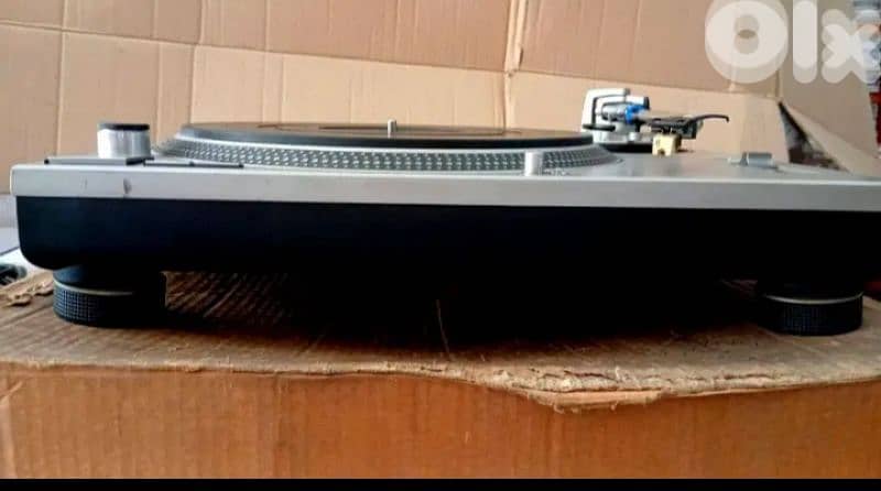Vintage 1979 Technics SL-1200MK2 Turntable. 8