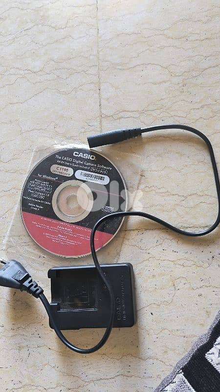 Casio Exilim EX-Z9 8.1MP Digital Camera – Vintage & Working 10