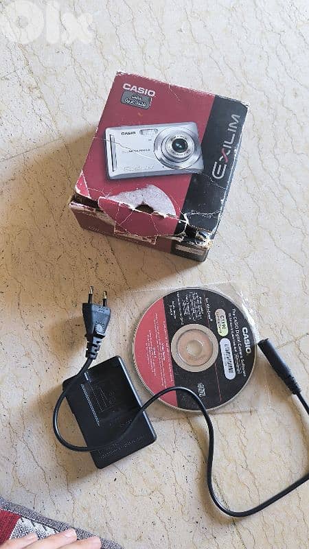 Casio Exilim EX-Z9 8.1MP Digital Camera – Vintage & Working 12