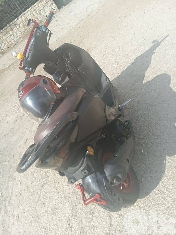 sweet venom 125 CC 2024 3