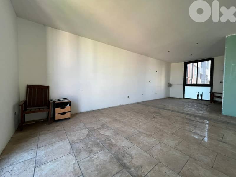 Modern Triplex for Sale with Spacious Terracesتربلكس للبيع مع تراسات 0