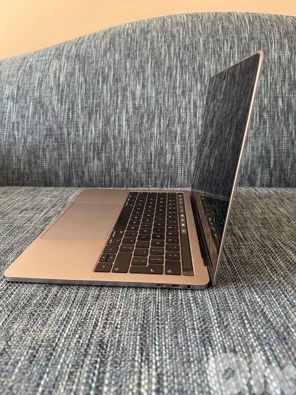 MacBook pro 1