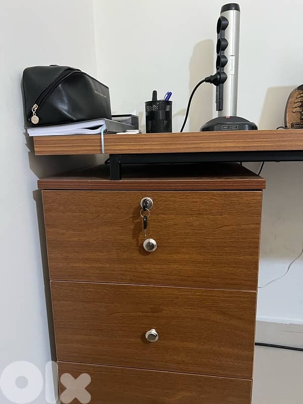 Office Desk for Sale 1