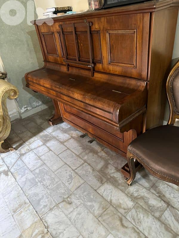 Vintage Acoustic Piano for decoration 6