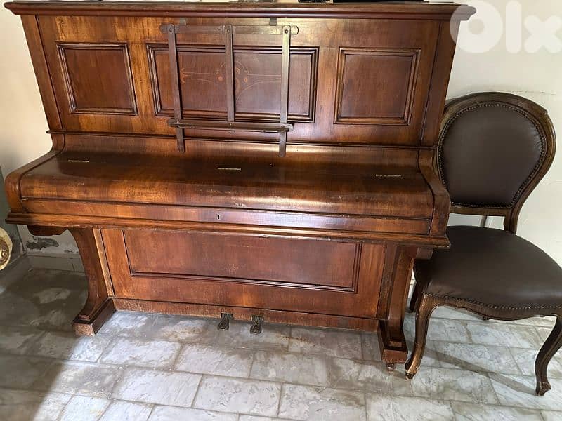 Vintage Acoustic Piano for decoration 7