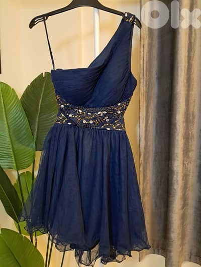 فساتين سهرة للبيع