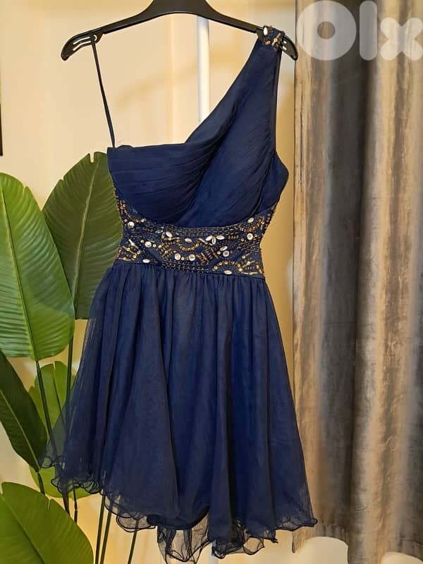 فساتين سهرة للبيع 0