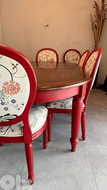 Dining Table and Chairs 5