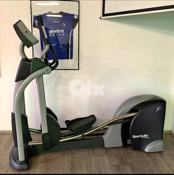 2x Elliptical SportsArt made in Germany like new lwe7de b 800 dolar 0