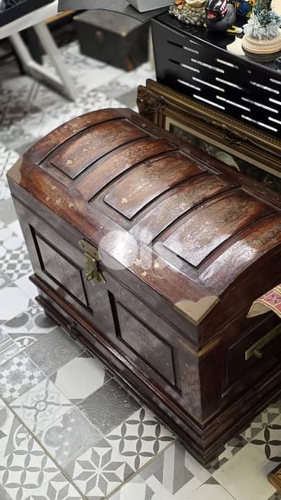 صندوق خشب مميز