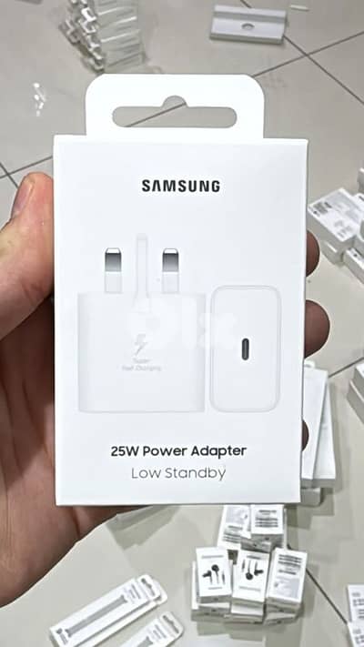 Samsung 25w pd adapter usb-c 3 pin white