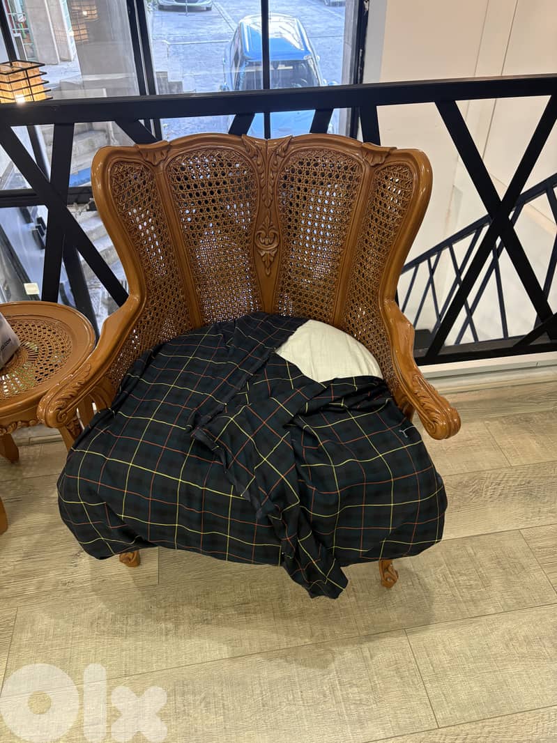 Antique full living room 4