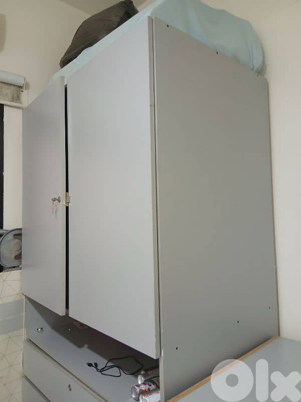 50$ للتواصل على الرقم:71465992 2