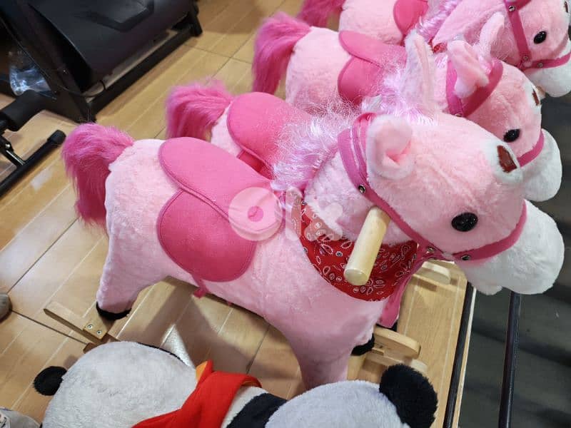 Rocking horse's أحصنة هزازة 3