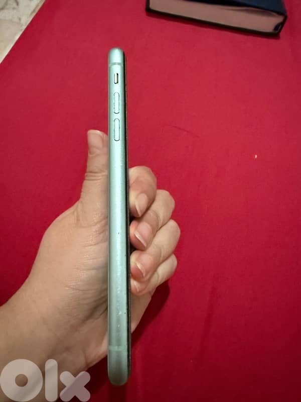 iphone 11 like new 128 gb 3