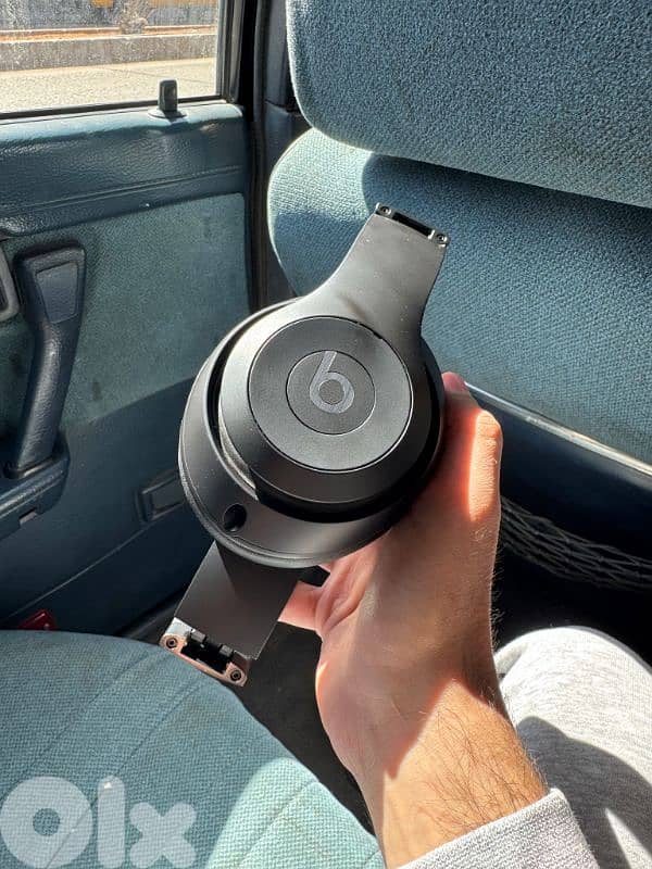 Beats Studio Pro headphones 1