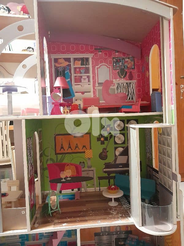Doll House 6