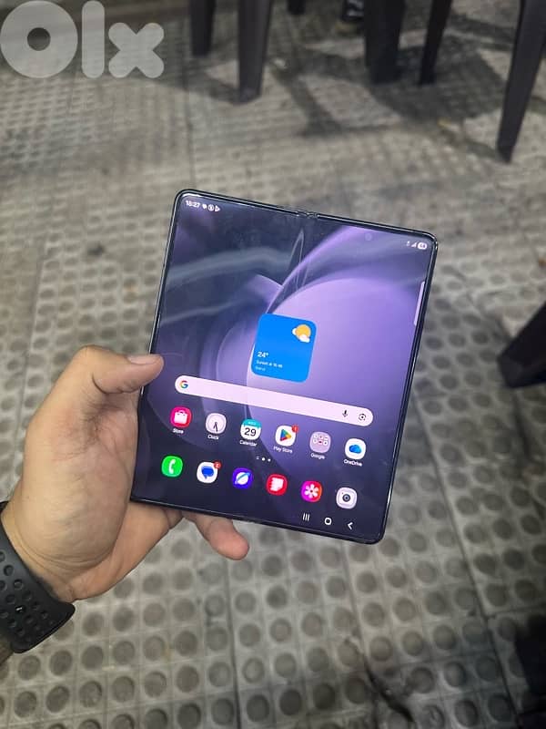 Samsung Z fold 5 1