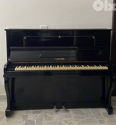 YKPAIHA Upright Piano – Black – Good Condition