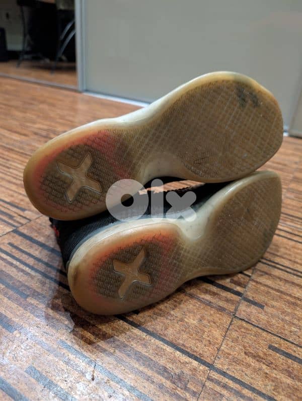 Nike Kobe basketball Amazing 4