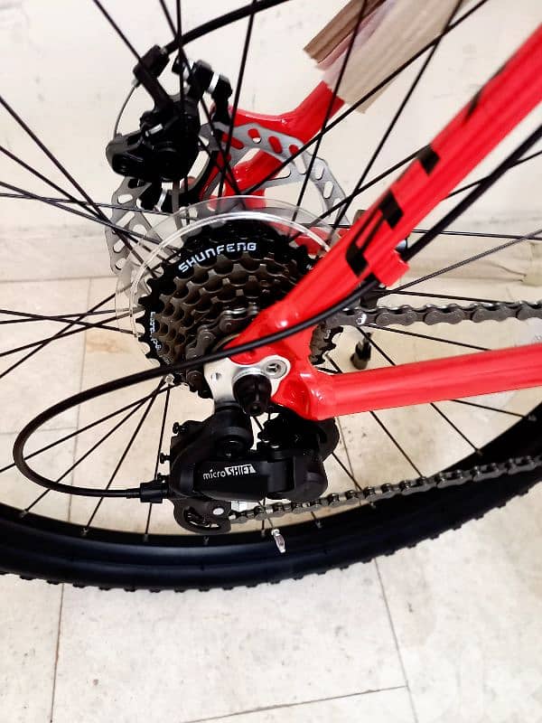 bicycle Giant 220$ 6