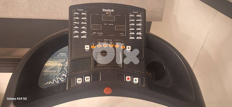 treadmill reebok like new very good gondition 2