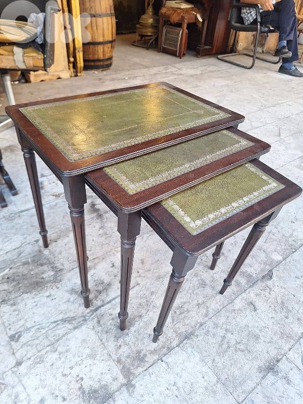 طقم طاولات جيغون خشب زين وجه جلد انجليزي شسترفيلد 1