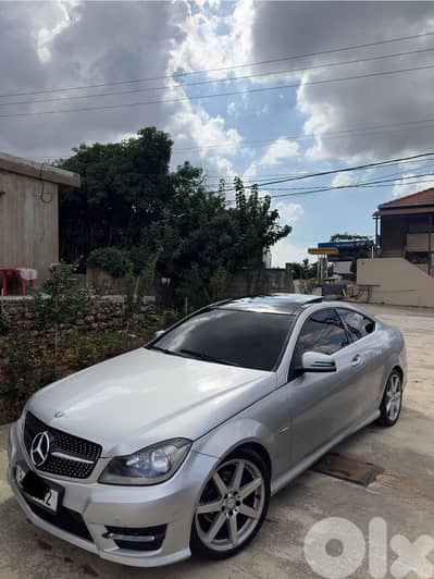 Mercedes-Benz C-Class Company Source Like New