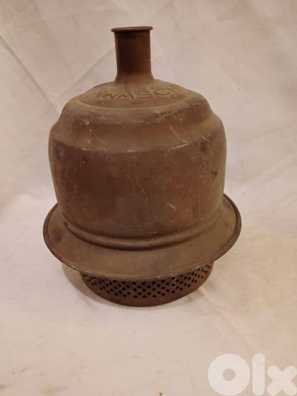 أداة قديمة نحاس تستعمل للغسيل 0