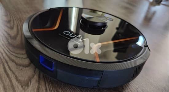 Eufy RoboVac x8  robot cleaner