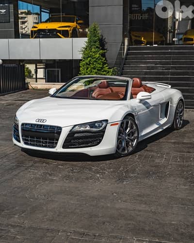 Audi R8 V10 Spyder !!!! 12,000 KM ONLY