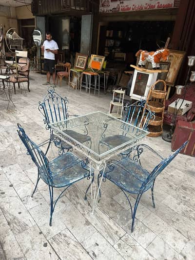 set outdoor ferforge table with 4 chairs طقم خارجي حديد فيرفورجي رائع