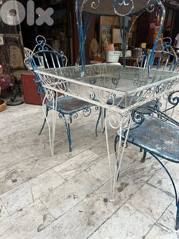 set outdoor ferforge table with 4 chairs طقم خارجي حديد فيرفورجي رائع 2