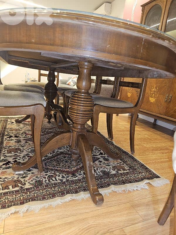 Dressoir & 8 Chairs Dining Table: طقم سفرة فاخر 3