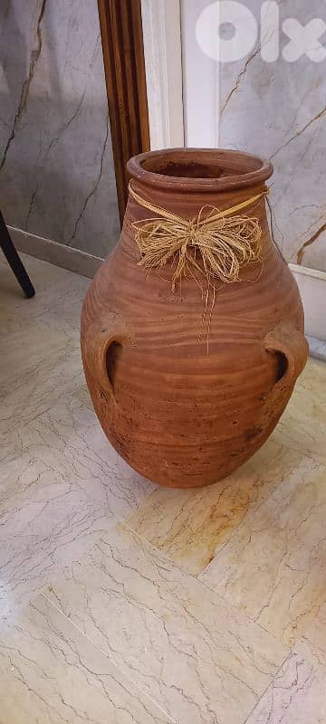 جرات فخار قديمه عدد اربعه 2