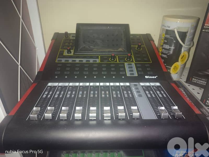 Digital Mixer MD12 0