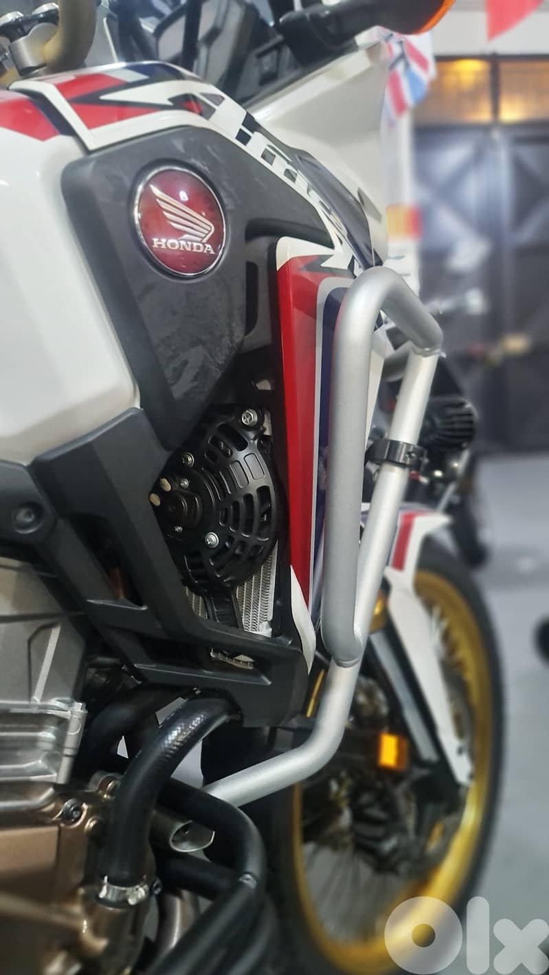 2017 Barely Driven Honda CRF1000 Africa Twin Loaded with accessories 2