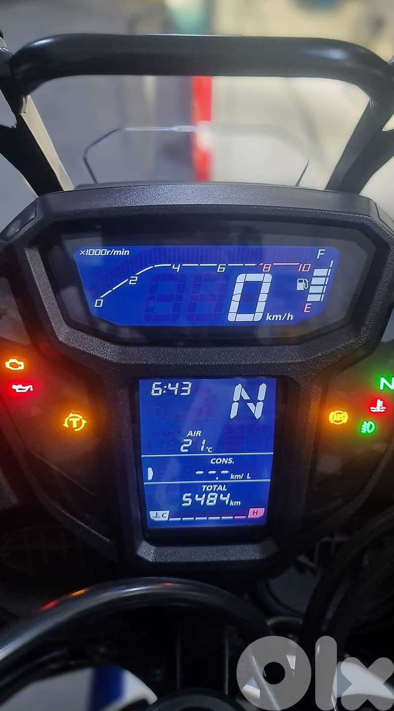 2017 Barely Driven Honda CRF1000 Africa Twin Loaded with accessories 9