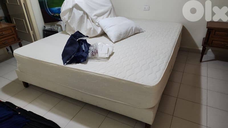 beds + matresses+ sofas 4