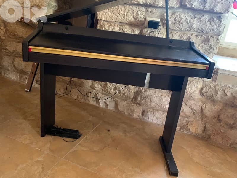 MLS-9939 Mini-Grand Digital Piano 2